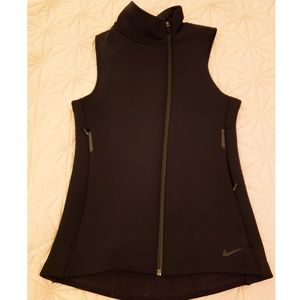 Nike thermafit vest - black S